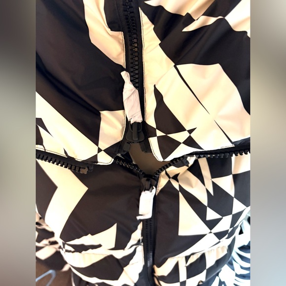 Perfect Moment x H&M NWT Belted Peplum Ski Jacket/Puffer in Sz M - Picture 13 of 14